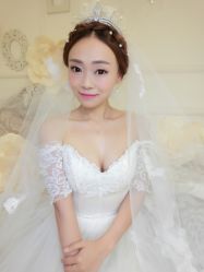 -艾米丽婚纱礼服
