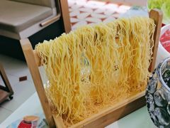 -洪氏嗨捞·广东猪肚鸡·椰子鸡火锅(西咸万象城店)