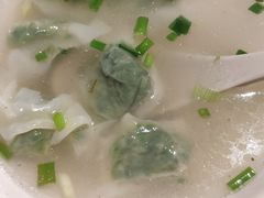 荠菜馄饨-罍+村卤菜摊(罍街店)