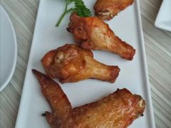 奥尔良烤翅-必胜客(武汉欢乐谷店)