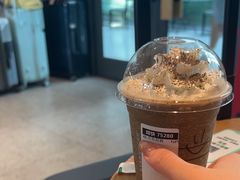 -星巴克(青岛火车北站候车大厅店)
