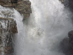 -阿萨巴斯卡瀑布观景点