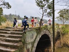 -宾果蒙特梭利托育儿童之家幼儿园(爱琴海店)