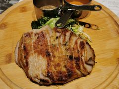 炭烧猪颈肉-小大董·烤鸭(凤凰汇店)