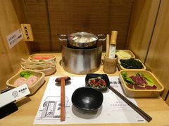 -独食火锅·半米屋台(直营总店)