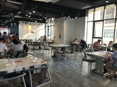 大堂-凤凰路何眼镜香辣蟹(花果园店)