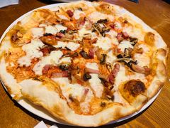 -JINNS锦时 steak&pizza(浸信会礼拜堂旧址店)