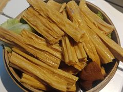 -瓜西西重庆火锅(花溪店)
