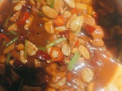 -卢大鲜鱼头捞饭(美利广场店)