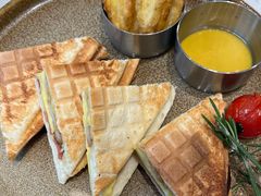 -西语·炭烧牛排(卓越中寰店)