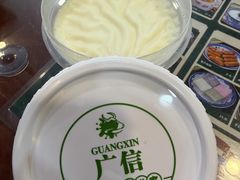 -广信牛奶甜品世家(台东店)