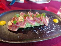 金枪鱼牛油果-BROWNSTONE布朗石西班牙餐厅(富城店)