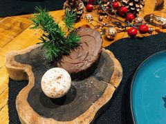 香草奶油圣诞树蛋糕-AZUL by FUEL蓝色·法式酒馆(琶醍店)