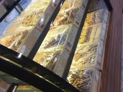 -光明牛奶棚(南泉店)