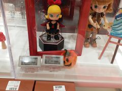 -泡泡玛特POPMART(上海环球港店)