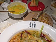 -渔语鱼酸菜鱼新川菜(来福士店)