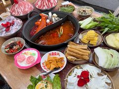 -赵美丽·重庆社区火锅·直营店(火车东站·中豪国际店)