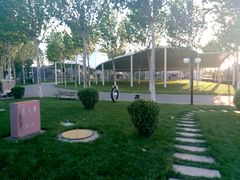 -九十九顶毡房(阜石路店)