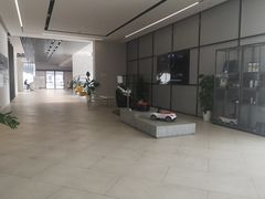 -上海宝诚尊悦宝马4S店(静安店)