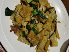 -黄泥岗·地道湖北菜(奥特莱斯店)