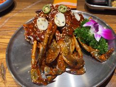 -明洞阿姨·韩式酱蟹烤肉·创意料理(三元桥店)