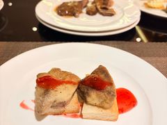 -大中华希尔顿酒店-念自助餐·嗨啤·小龙虾