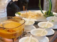 -海派悦庭·海胆烧麦·新融合菜(凯德广场店)