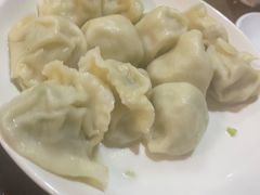 芹菜猪肉水饺-春和饺子火锅