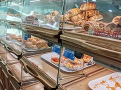 面包甜点陈列柜-新侨三宝乐面包店(崇文门店)