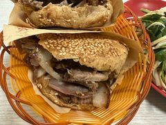-洪峰浩老北京烧饼夹肉(角门路店)