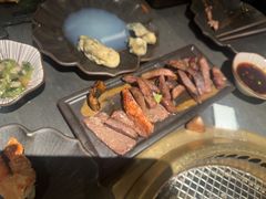 -铭牛烧肉·和牛海鲜自助(高新月牙湖店)