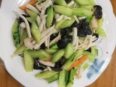-老妈厨房团圆饺子东北菜(北环路店)