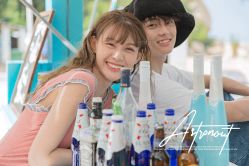 -现代经典婚纱摄影