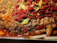 -鸣记脆皮烤鱼·海鲜烤鱼(三八广场店)