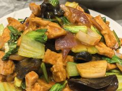 -何适山庄 ·可团建(水长城P2停车场店)