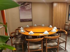 包厢-有红鸡毛店·川菜(建设路店)