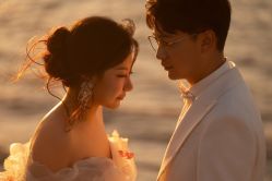 -雪中彩影婚纱摄影·微光艺术中心