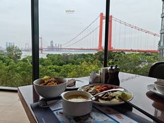 -武汉世茂希尔顿酒店·汇·全日餐厅