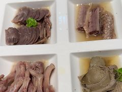 -香山湖家家宴(中山陵店)
