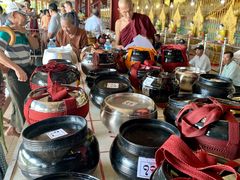 -ခြောက်ထပ်ကြီးရွှေသာလျောင်းဘုရားကြီး