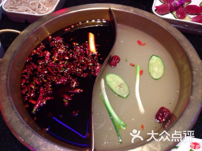香天下火锅(凯德·天府店)-鸳鸯锅图片-成都美食-大众点评网