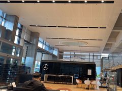 -奔驰上海利星(七宝店)