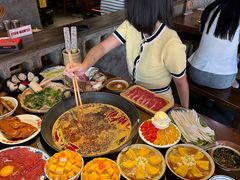 -萍姐火锅·公路夜市(武汉首店)