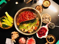 -岗上渣渣老火锅(两路口店)