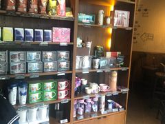 零售区-星巴克(西藏路店)