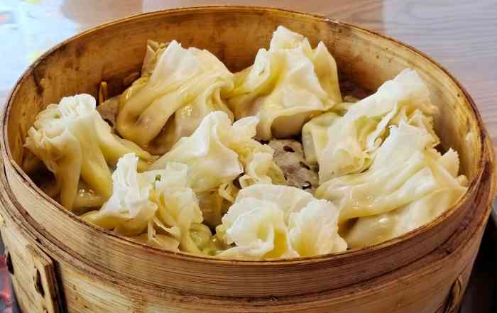 德顺源烧麦(月明楼美食广场店)-"羊肉沙葱烧卖77羊杂碎77咸奶茶!