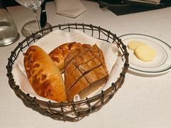 餐前包-Wolfgang’s Steakhouse 沃夫冈牛排馆(上海白玉兰广场店)