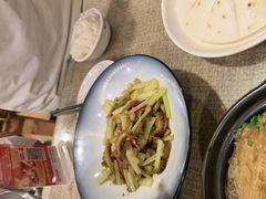 -老唐三下锅 ·张家界地标美食(溪布街店)