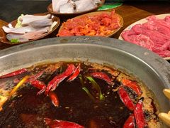 -黄潇洒老火锅(九眼桥宏济巷店)