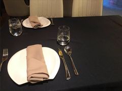餐具摆设-Efes Turkish & Mediterranean Cuisine 艾菲斯餐厅(陆家嘴店)